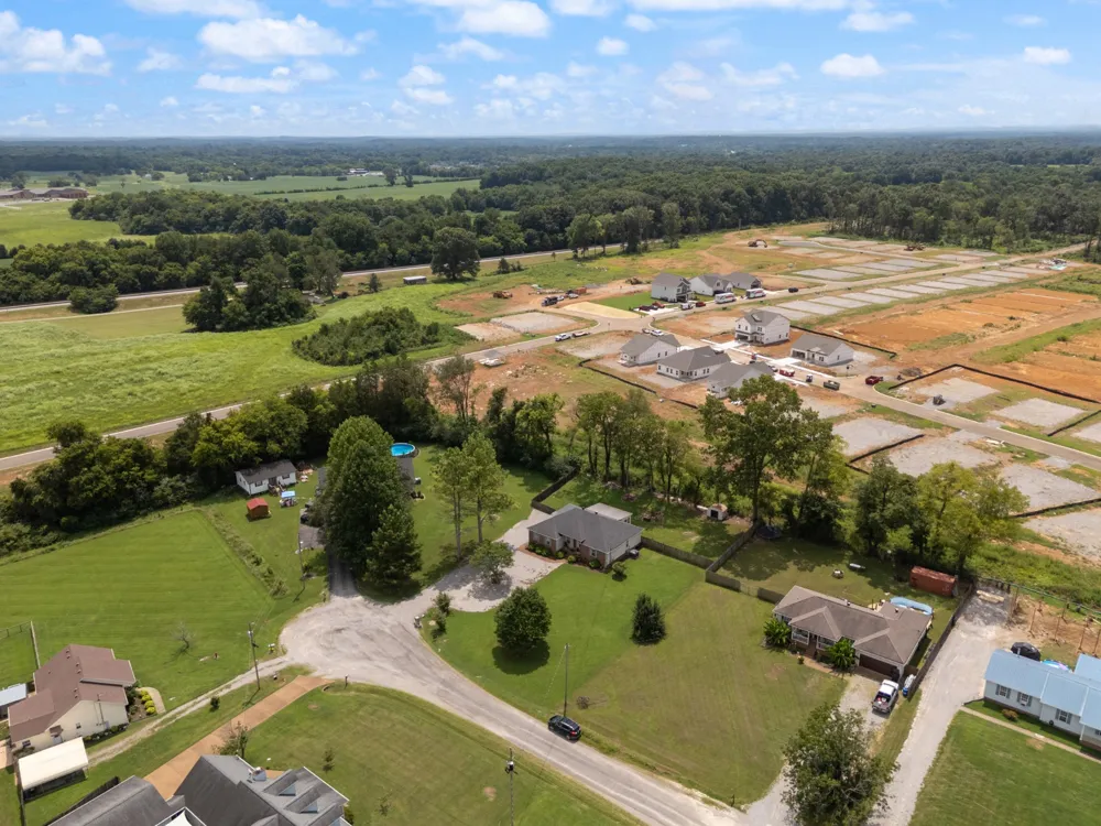 2122 Derrick Rd Chapel Hill, TN 37034