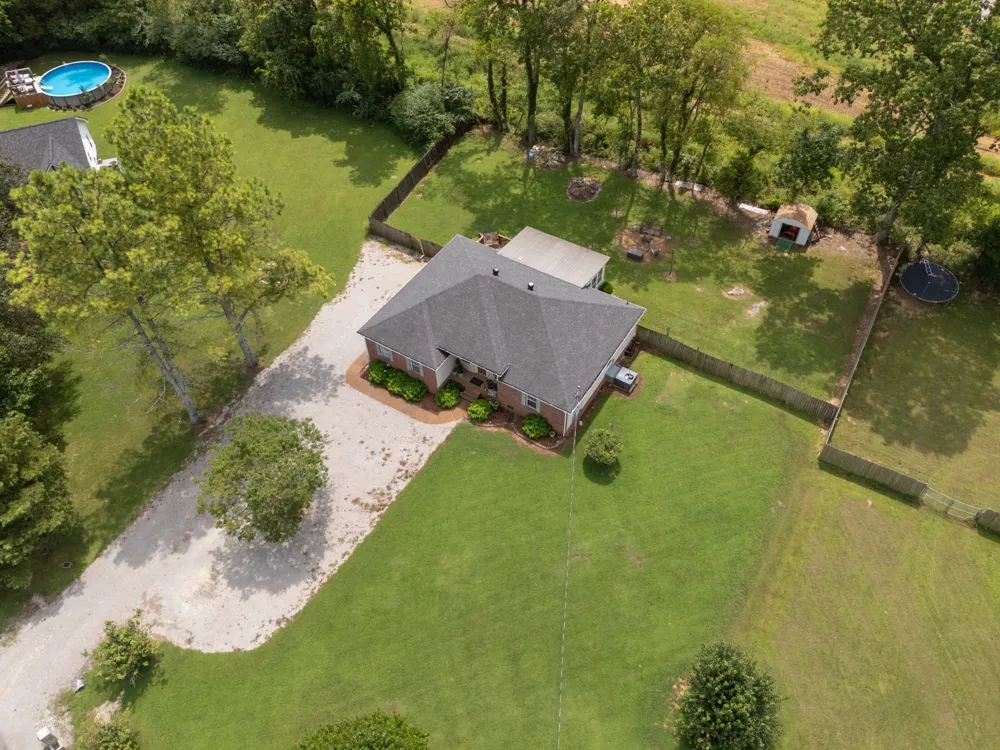 2122 Derrick Rd Chapel Hill, TN 37034