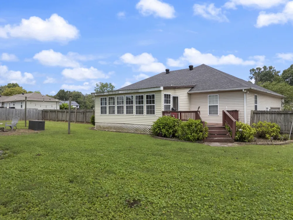 2122 Derrick Rd Chapel Hill, TN 37034