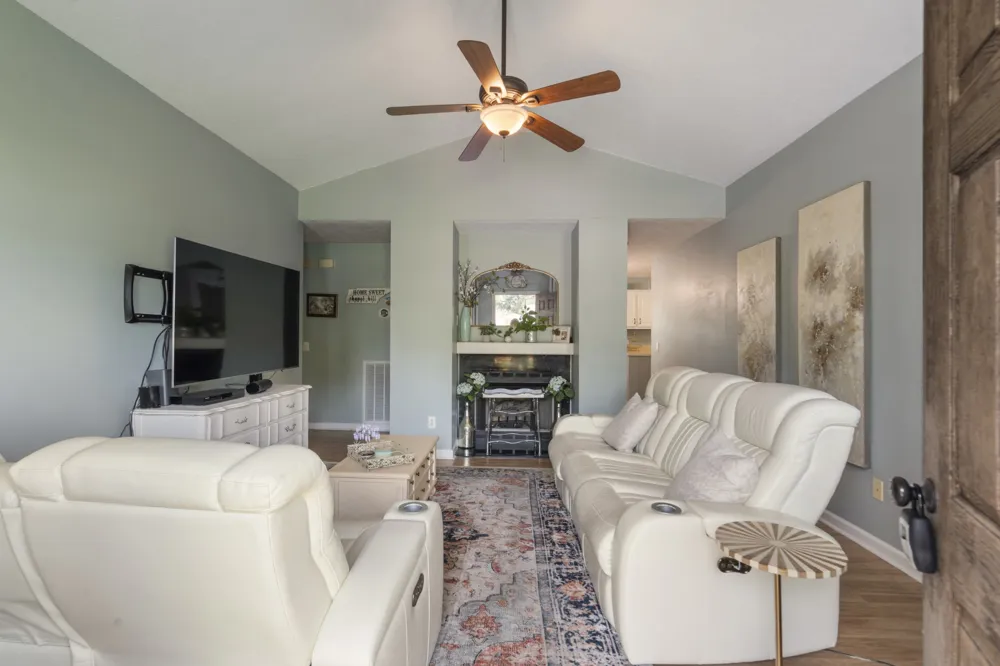 2122 Derrick Rd Chapel Hill, TN 37034