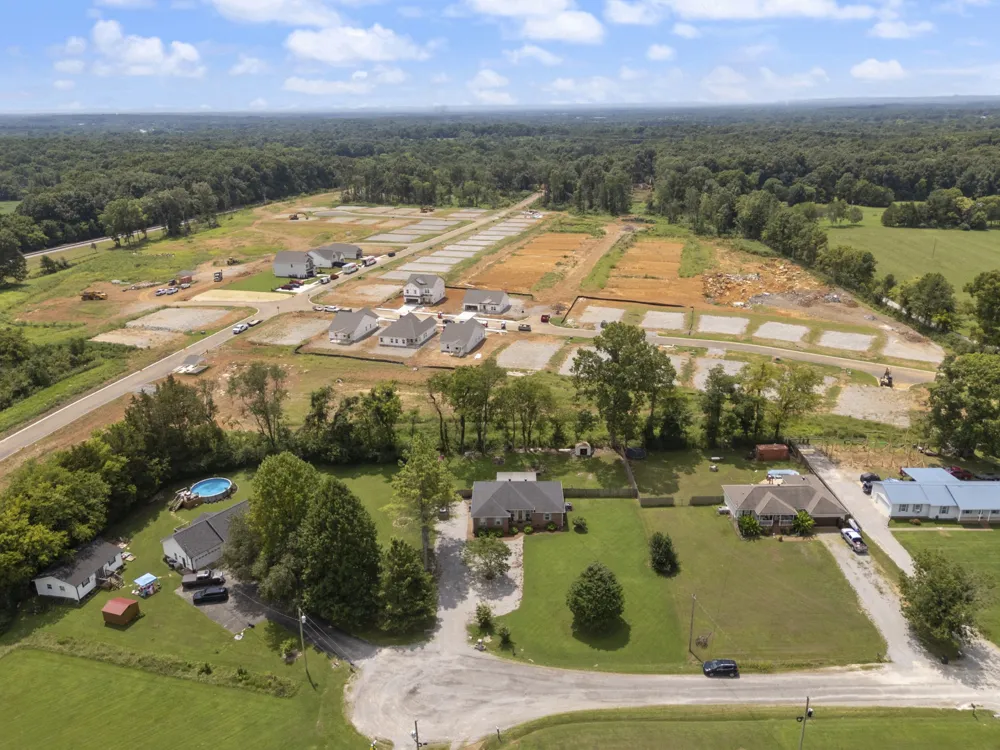 2122 Derrick Rd Chapel Hill, TN 37034