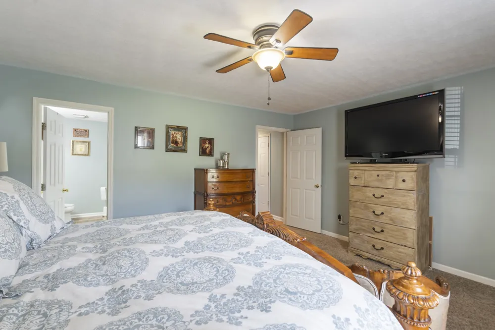 2122 Derrick Rd Chapel Hill, TN 37034