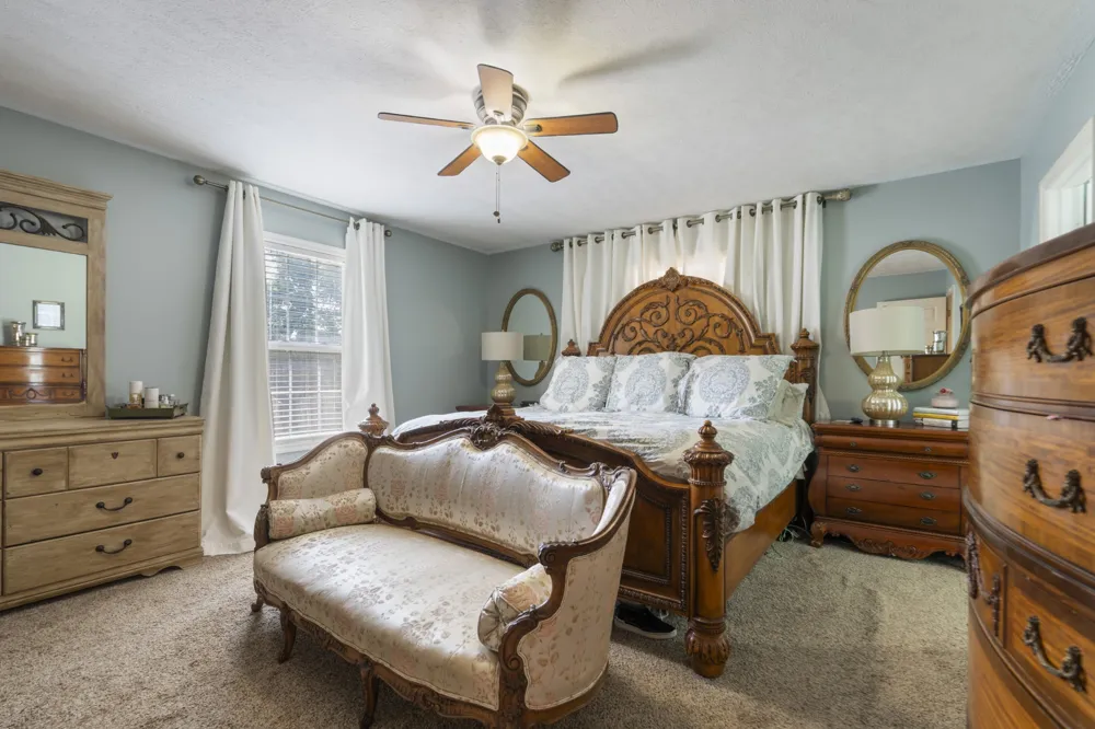 2122 Derrick Rd Chapel Hill, TN 37034