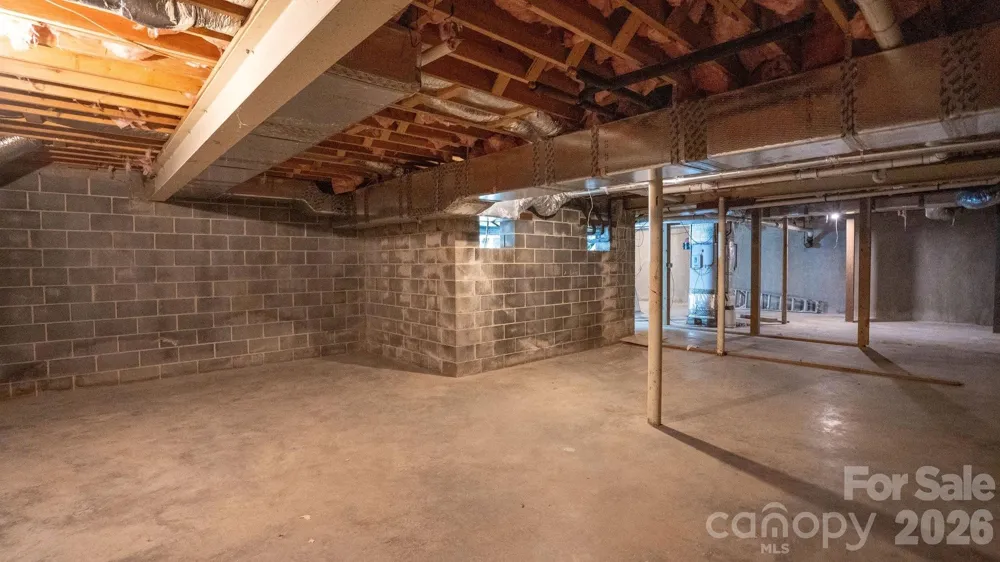 102 FALLS STREET Morganton, NC 28655