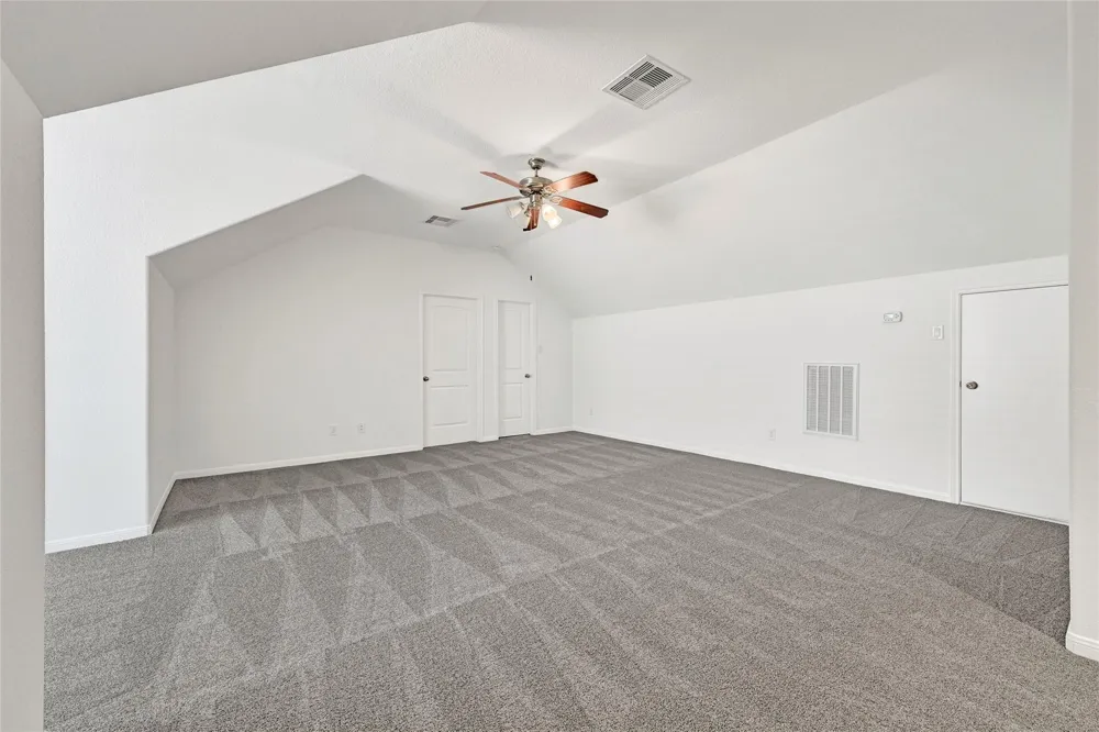 31 Hearthwick Road Tomball, TX 77375