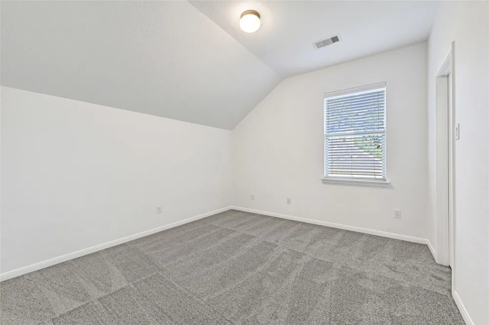 31 Hearthwick Road Tomball, TX 77375