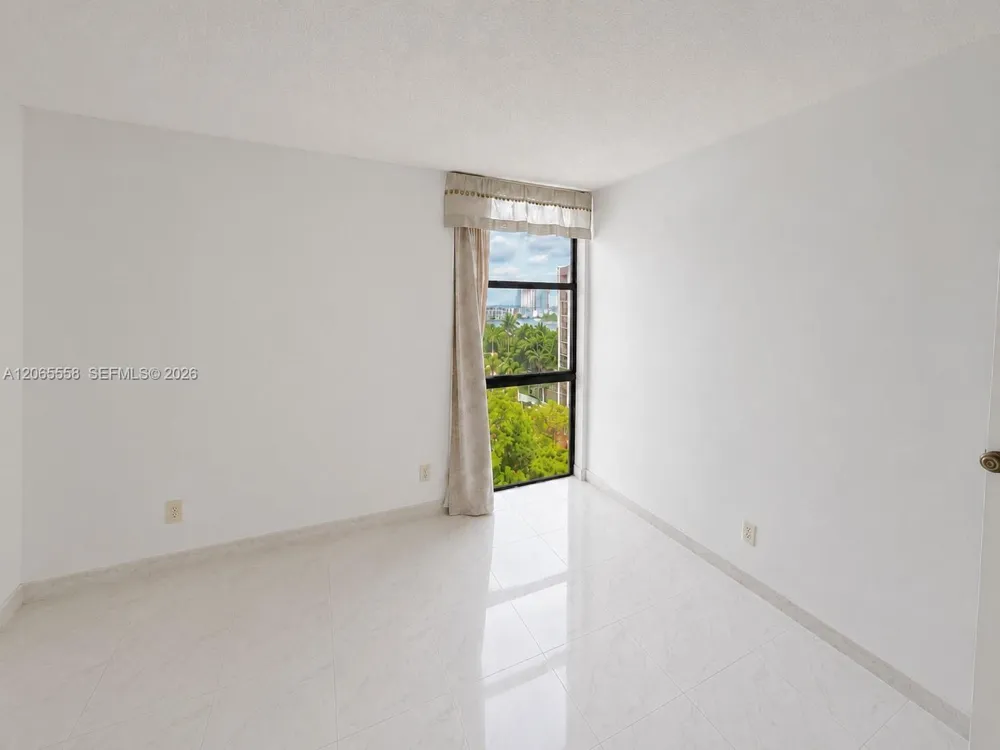 17011 Bay Rd #801 Sunny Isles Beach, FL 33160