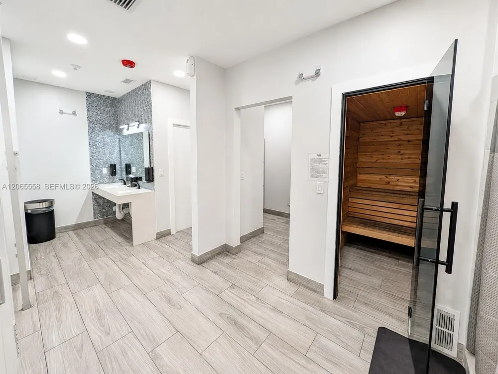 17011 Bay Rd #801 Sunny Isles Beach, FL 33160