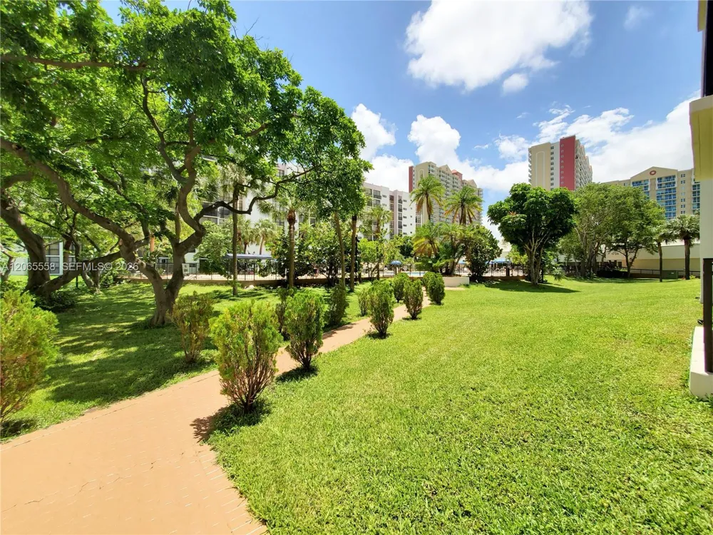 17011 Bay Rd #801 Sunny Isles Beach, FL 33160