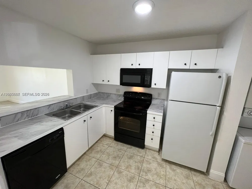 2421 NW 56th Ave #2-103 Lauderhill, FL 33313