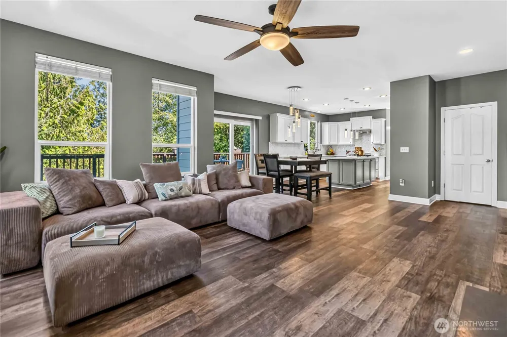 117 Alta Vista Longview, WA 98632