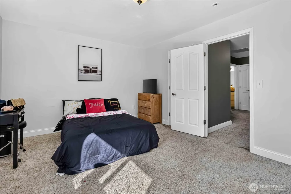 117 Alta Vista Longview, WA 98632