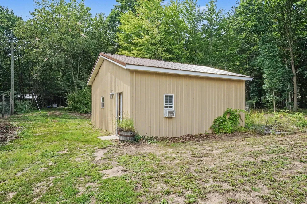 5847 W Austrian Pine Lane Bridgeton Township, MI 49327
