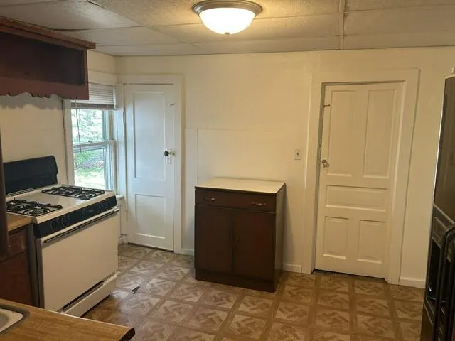 1925 Valley Street Muskegon City, MI 49442