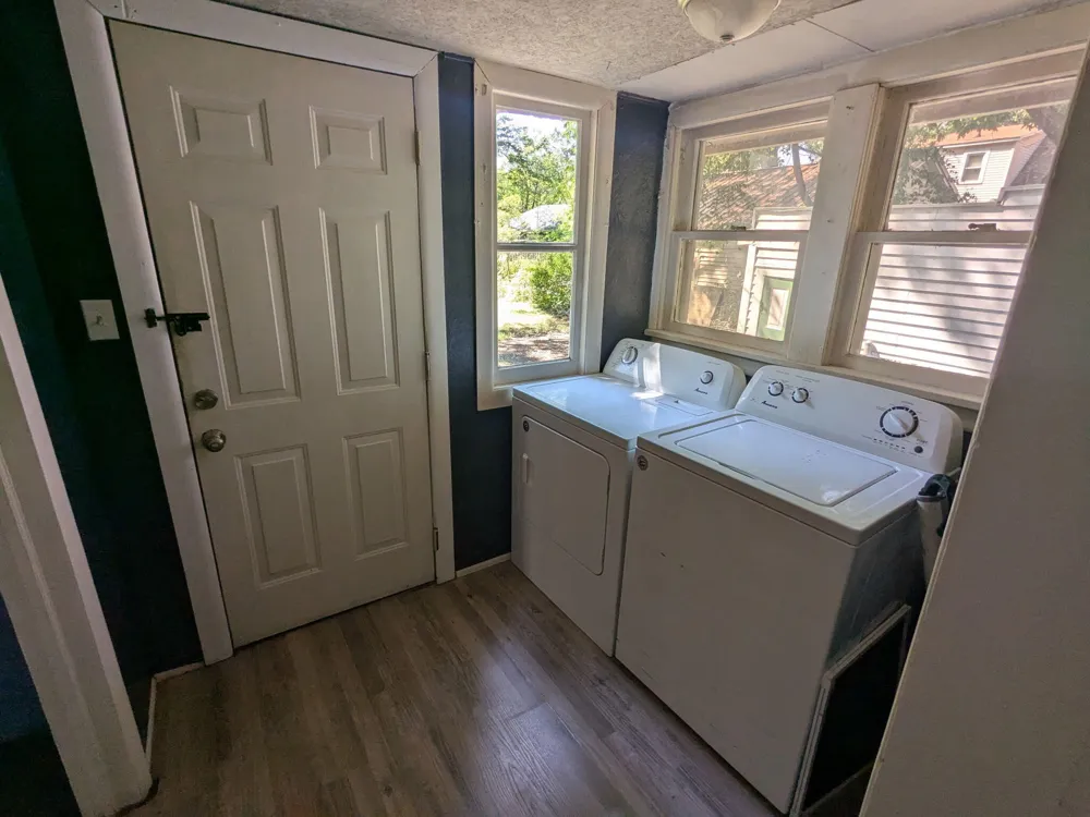 1925 Valley Street Muskegon City, MI 49442