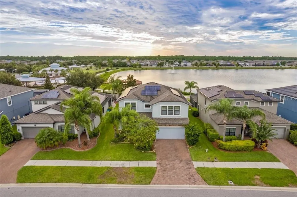 19129 LONG LAKE RANCH BOULEVARD Lutz, FL 33558