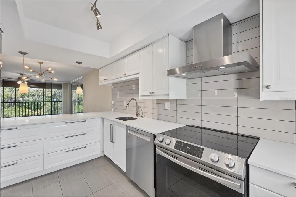 3363 CROSS CREEK DRIVE #3363 Sarasota, FL 34231