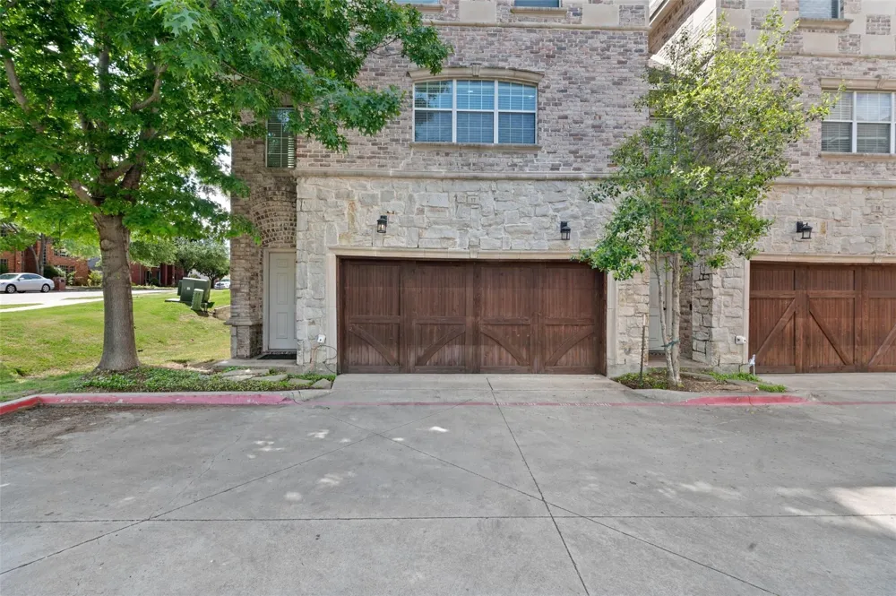 2700 Club Ridge Drive #17 Lewisville, TX 75067