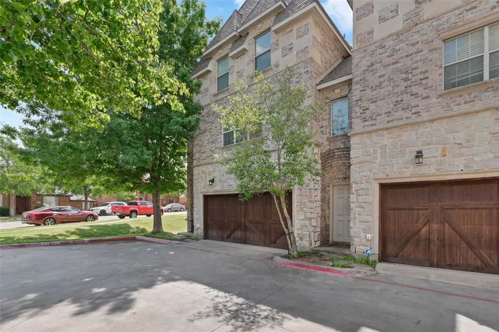 2700 Club Ridge Drive #17 Lewisville, TX 75067