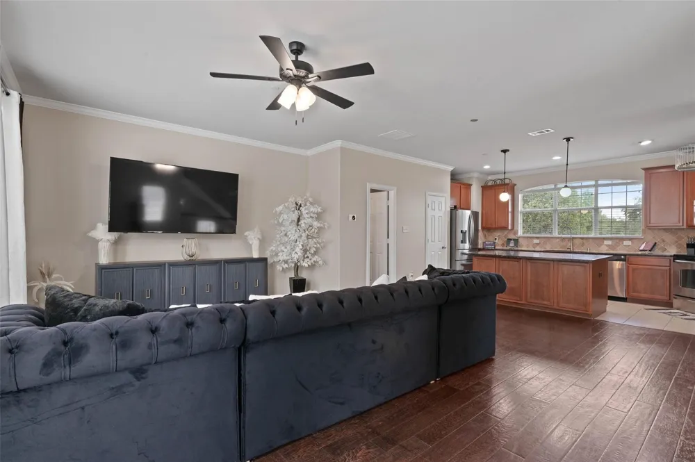 2700 Club Ridge Drive #17 Lewisville, TX 75067