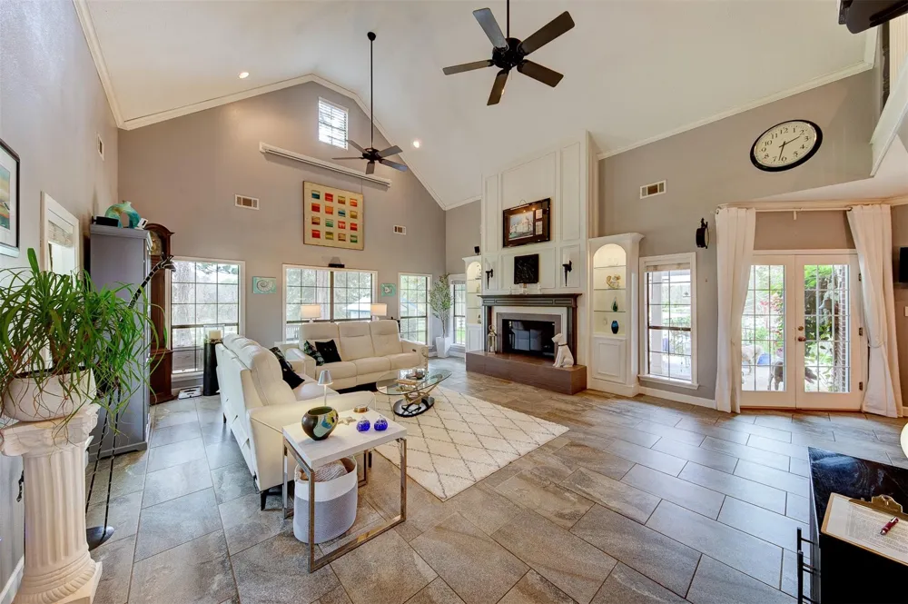 9520 El Chaco Drive Baytown, TX 77521