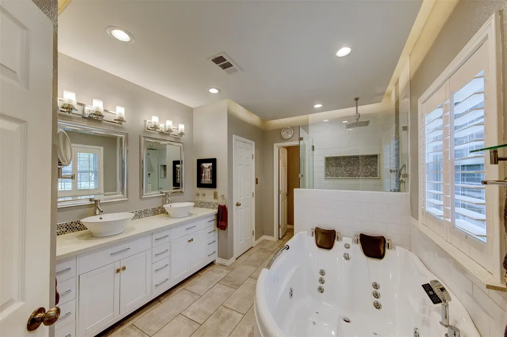 9520 El Chaco Drive Baytown, TX 77521