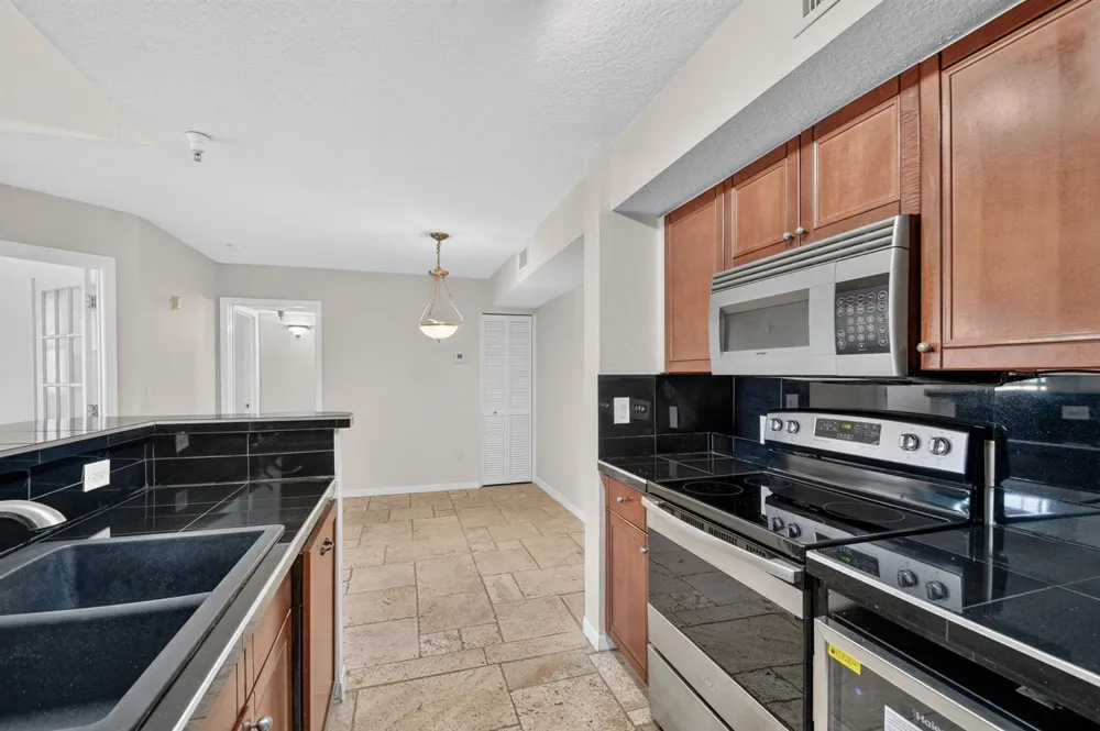 160 YACHT CLUB WAY #211 Hypoluxo, FL 33462