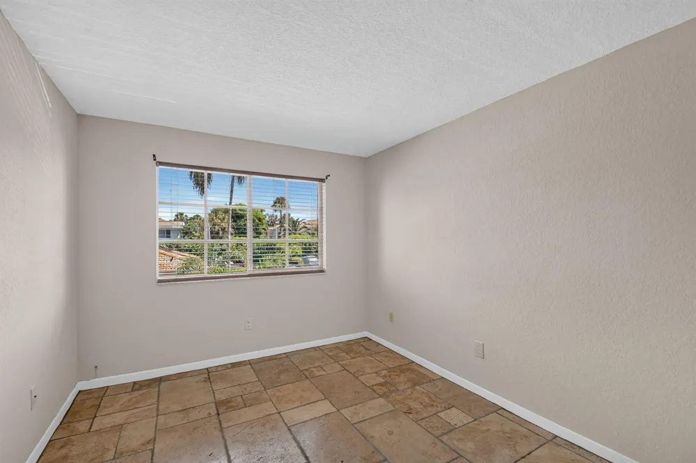 160 YACHT CLUB WAY #211 Hypoluxo, FL 33462