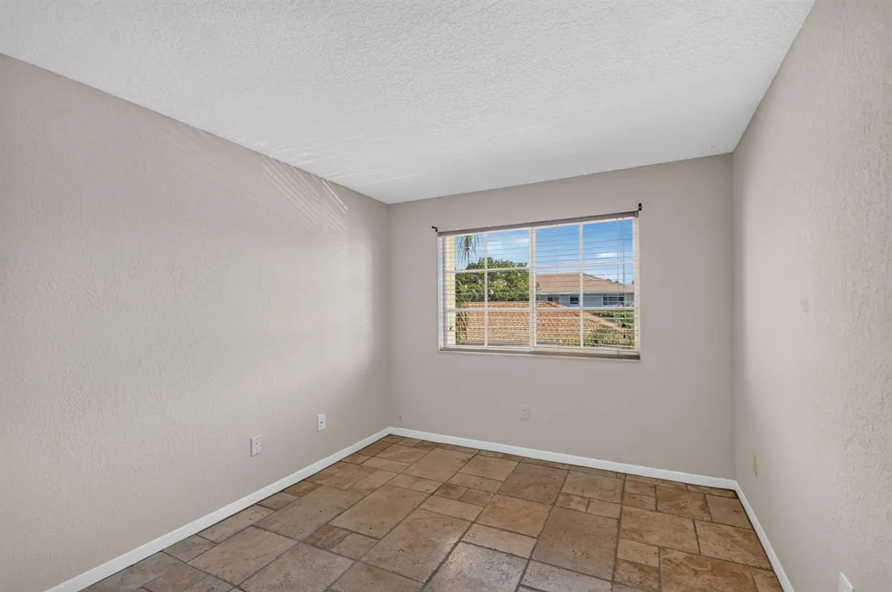 160 YACHT CLUB WAY #211 Hypoluxo, FL 33462