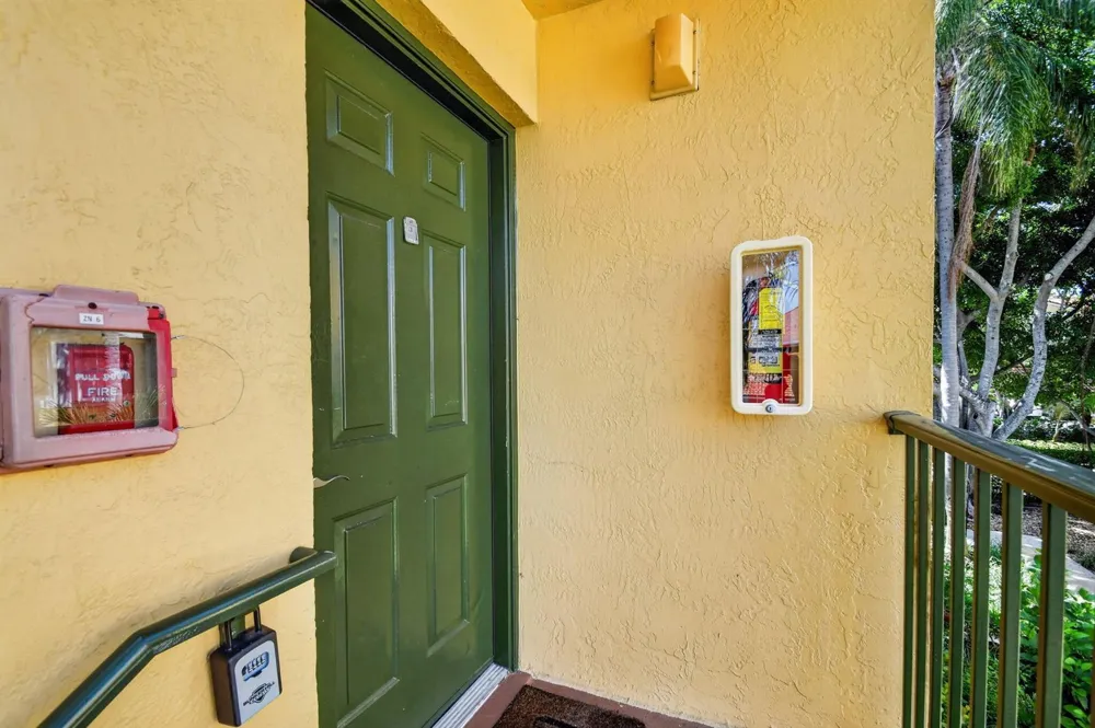 160 YACHT CLUB WAY #211 Hypoluxo, FL 33462