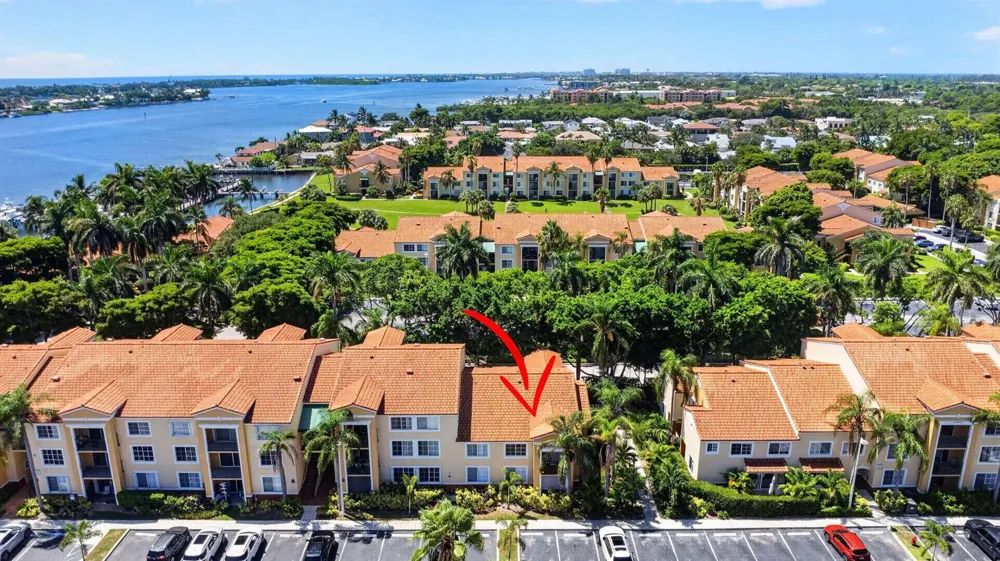 160 YACHT CLUB WAY #211 Hypoluxo, FL 33462