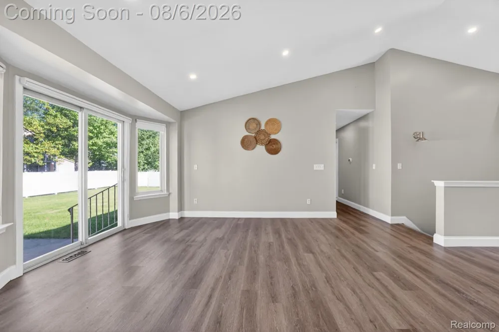 45925 Ashwood Lane Macomb Township, MI 48044