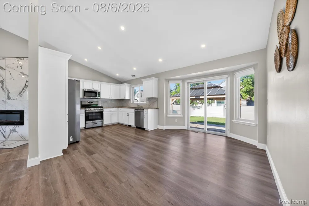 45925 Ashwood Lane Macomb Township, MI 48044