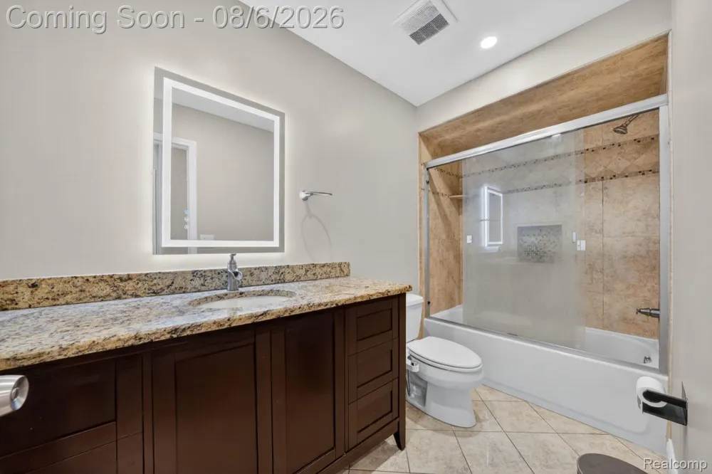 45925 Ashwood Lane Macomb Township, MI 48044