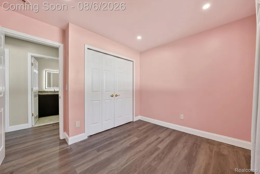 45925 Ashwood Lane Macomb Township, MI 48044