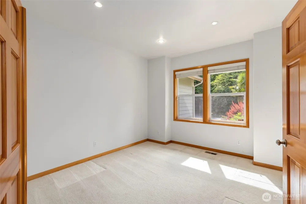 19144 Clear Creek Road NW Poulsbo, WA 98370