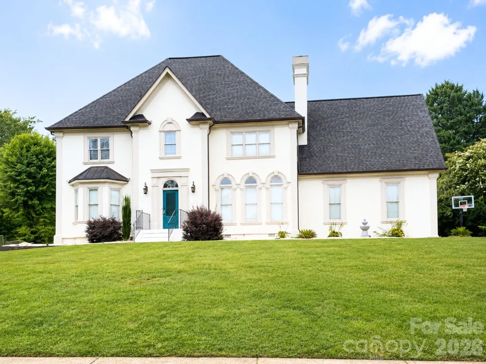 4215 3rd Street NW Hickory, NC 28601