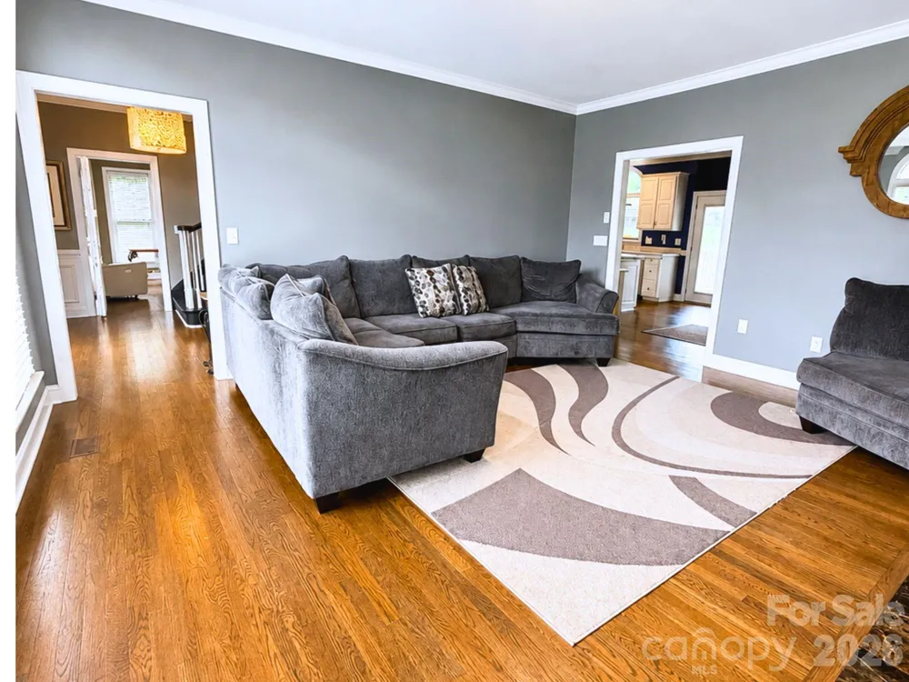 4215 3rd Street NW Hickory, NC 28601