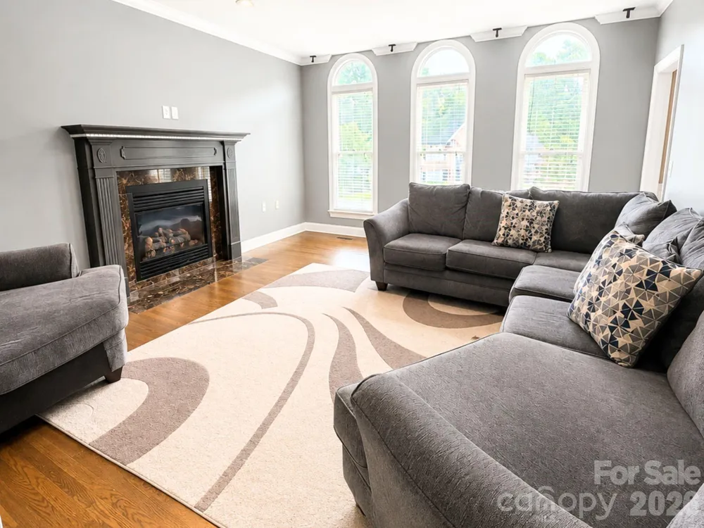 4215 3rd Street NW Hickory, NC 28601