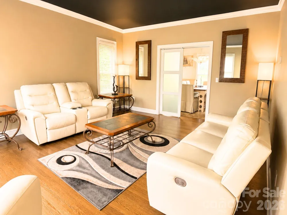 4215 3rd Street NW Hickory, NC 28601