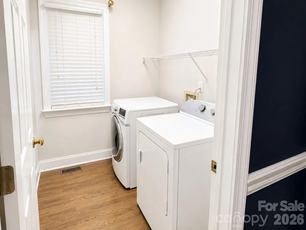 4215 3rd Street NW Hickory, NC 28601