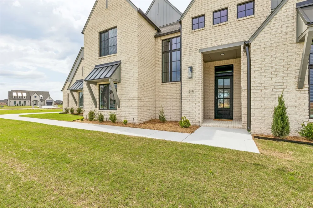 214 E 164th Place S Glenpool, OK 74033