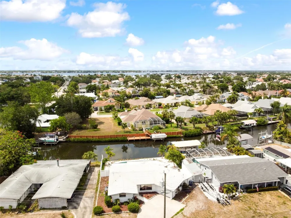 4411 3RD AVENUE E Bradenton, FL 34208