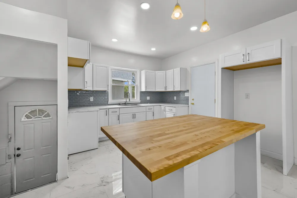 80 Louise Street Highland Park, MI 48203