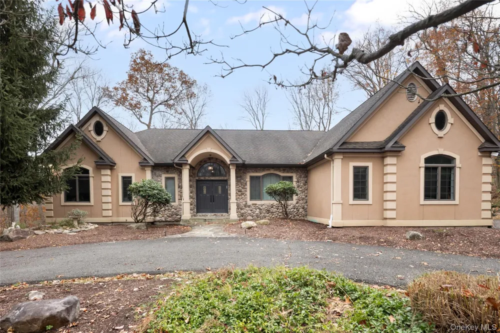 16 S De Baun Avenue Airmont, NY 10901