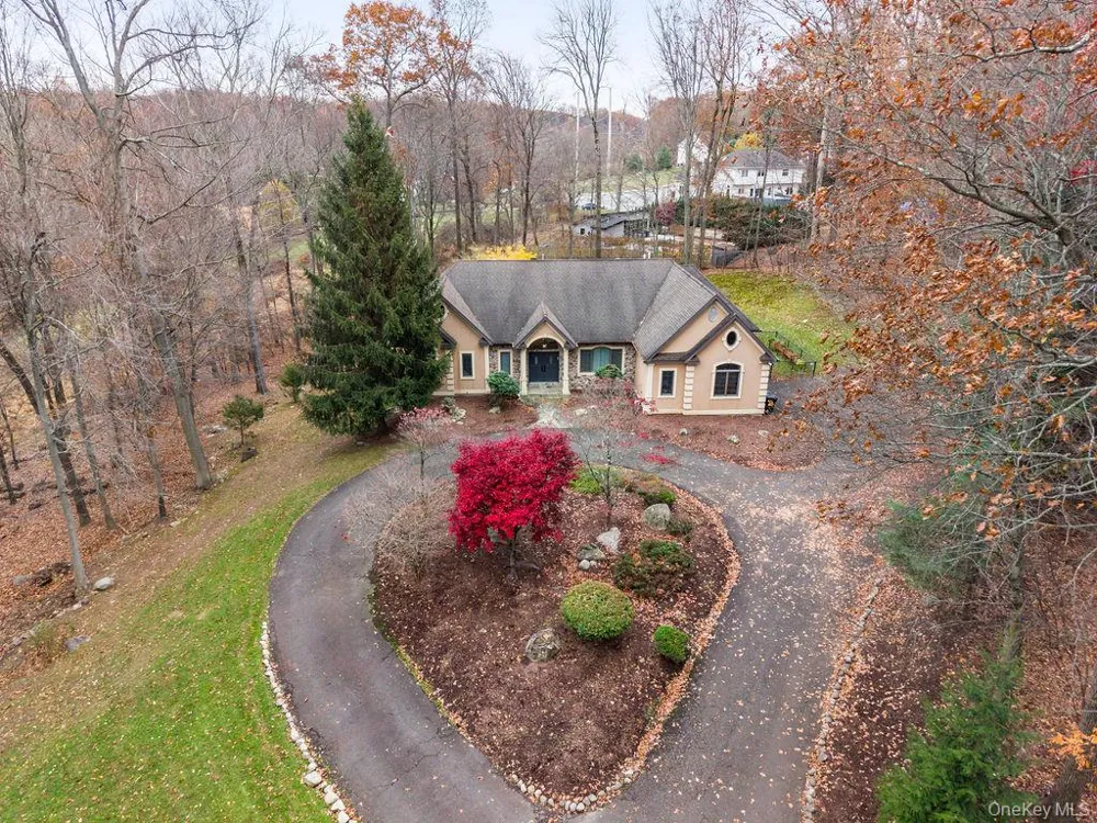 16 S De Baun Avenue Airmont, NY 10901