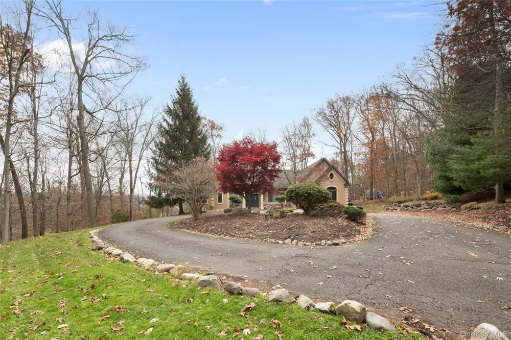 16 S De Baun Avenue Airmont, NY 10901