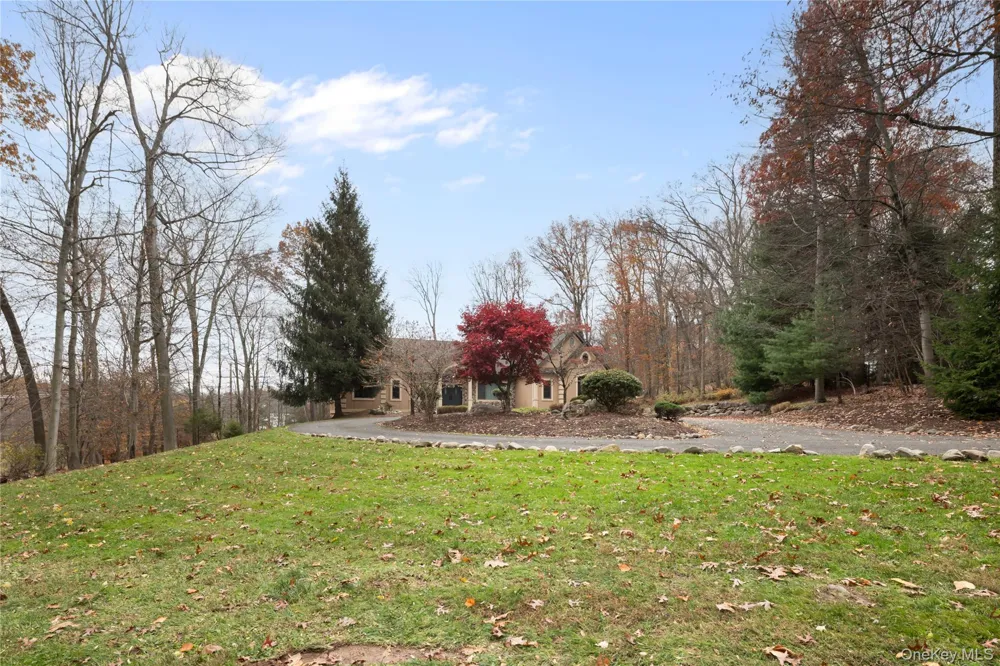 16 S De Baun Avenue Airmont, NY 10901