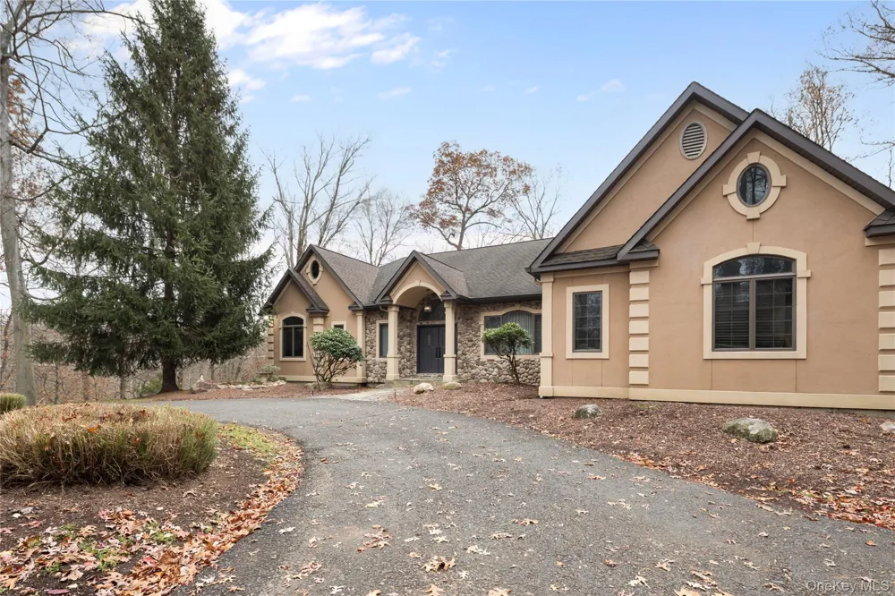 16 S De Baun Avenue Airmont, NY 10901