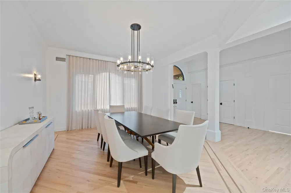 16 S De Baun Avenue Airmont, NY 10901